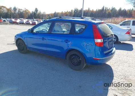 2011 Hyundai Elantra Touring Se z USA, uszkodzony, nr VIN KMHDC8AE1BU113836